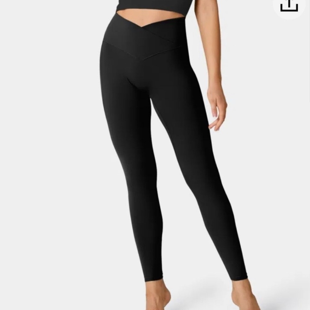 Halara Everyday Cloudful Crossover Pocket Plain Leggings Full Length